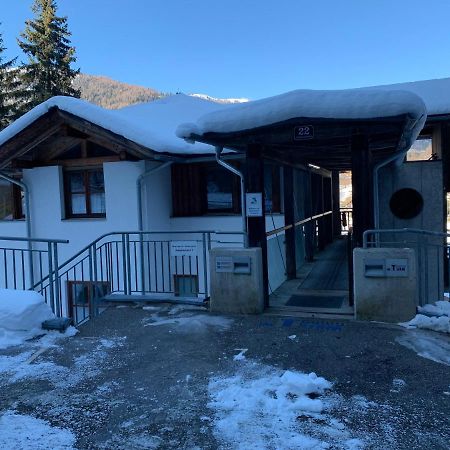 Haus Im Turm Apartment Bad Kleinkirchheim Luaran gambar