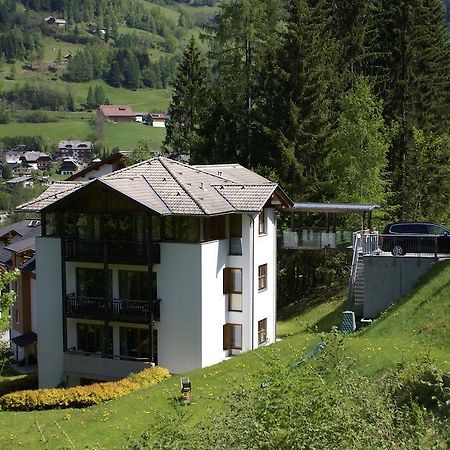 Haus Im Turm Apartment Bad Kleinkirchheim Luaran gambar