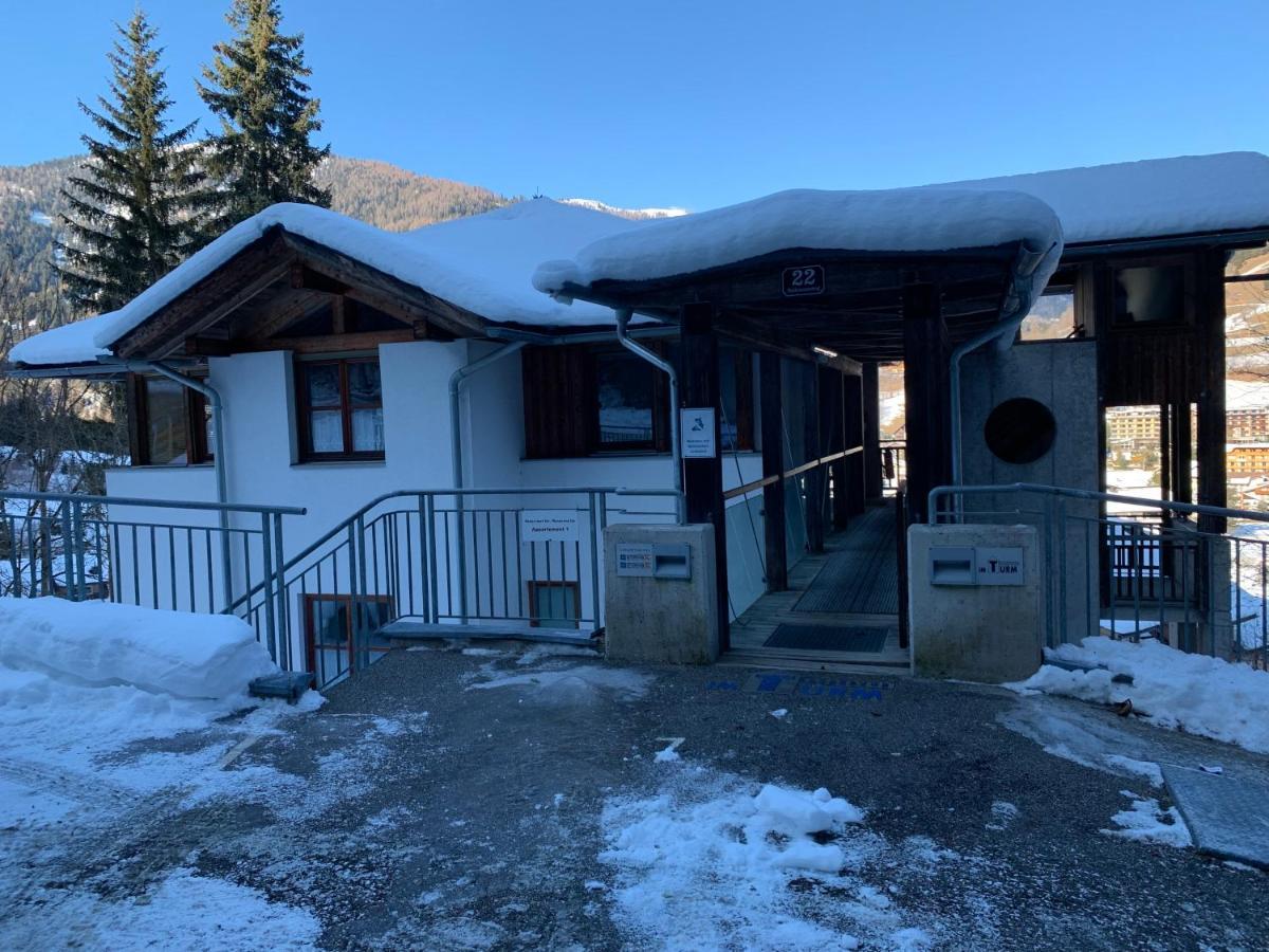 Haus Im Turm Apartment Bad Kleinkirchheim Luaran gambar