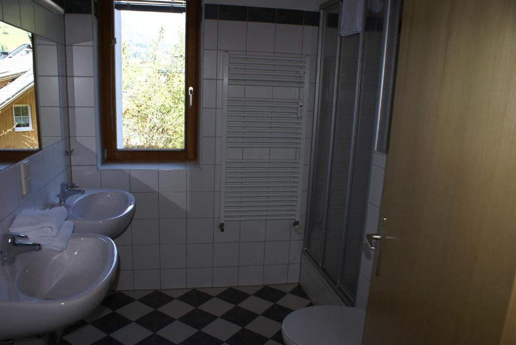 Haus Im Turm Apartment Bad Kleinkirchheim Bilik gambar